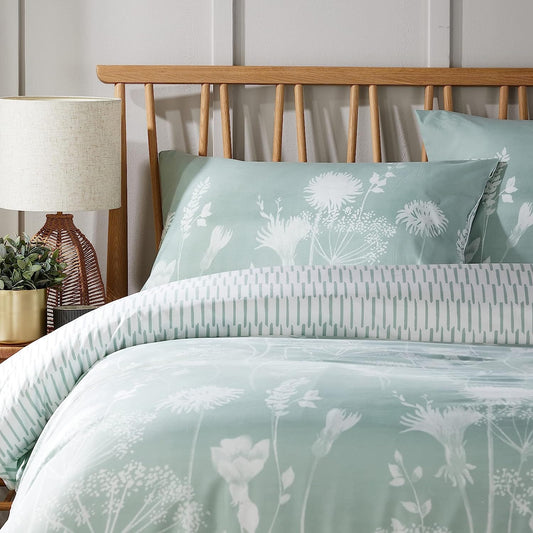 OLIVIA ROCCO Duvet Cover Set Meadow Sage Green Printed Reversible Quilted Easy Care Polyester Pillowcases Included King Size