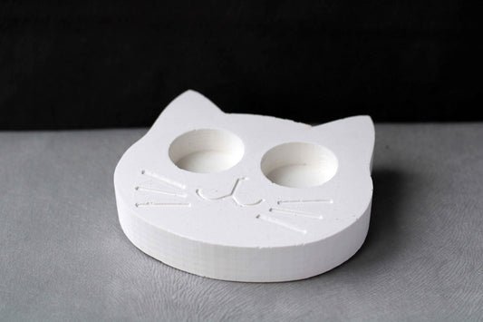 WHITE CONCRETE CAT-FACE TEALIGHT HOLDER