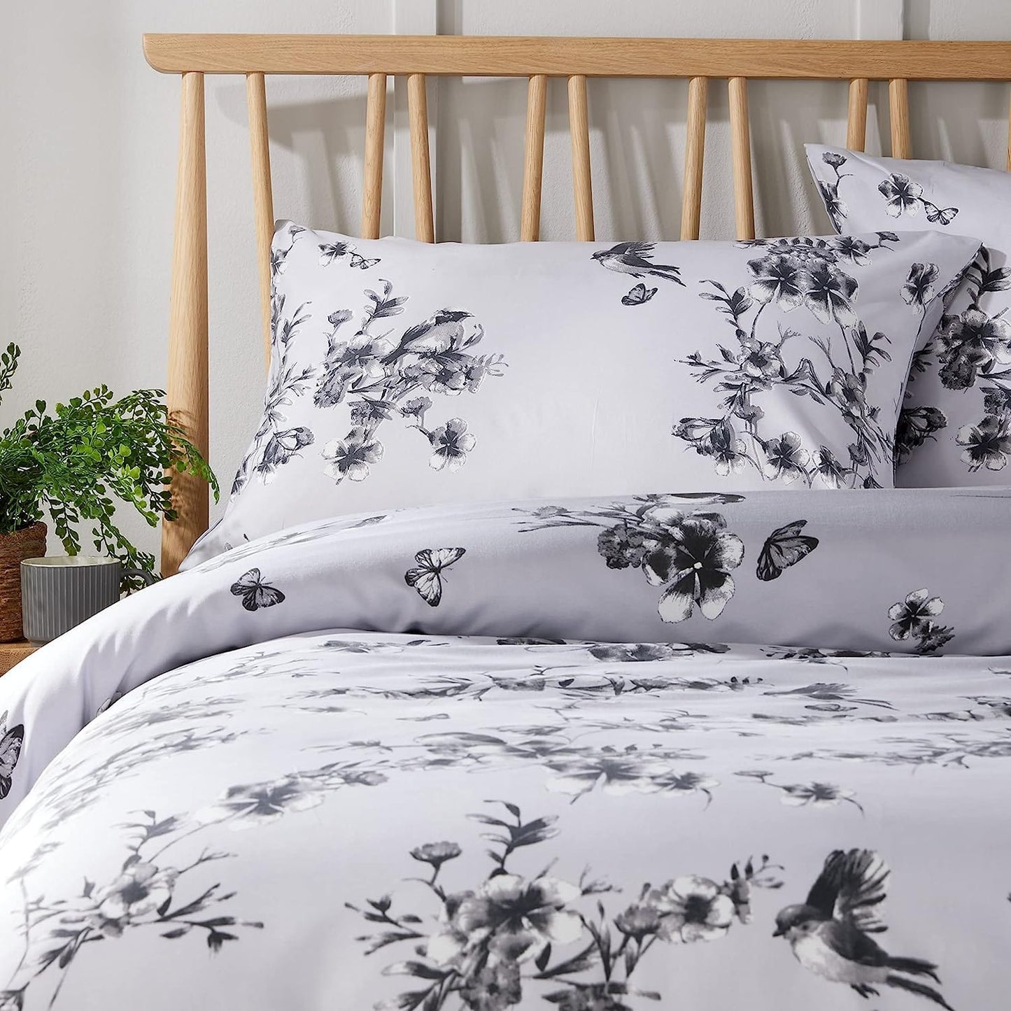 OLIVIA ROCCO Blossom Grey Printed Reversible Duvet Cover Set Quilted Polyester Blend with Button Closure Single Double King Size