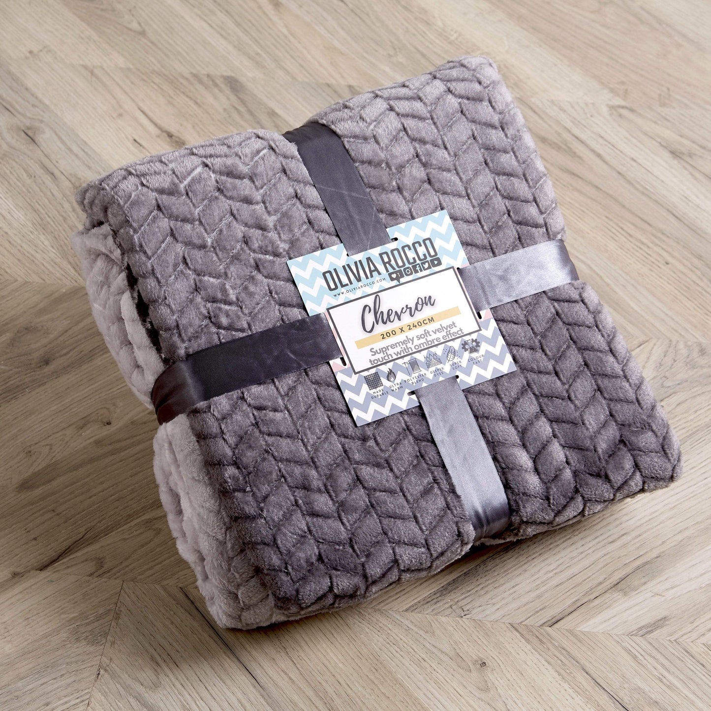 OLIVIA ROCCO Chevron Ombre Throw Blanket Oversized Chunky Soft Fleece for Sofa or Bed All-Season Comfort in Calming Colours