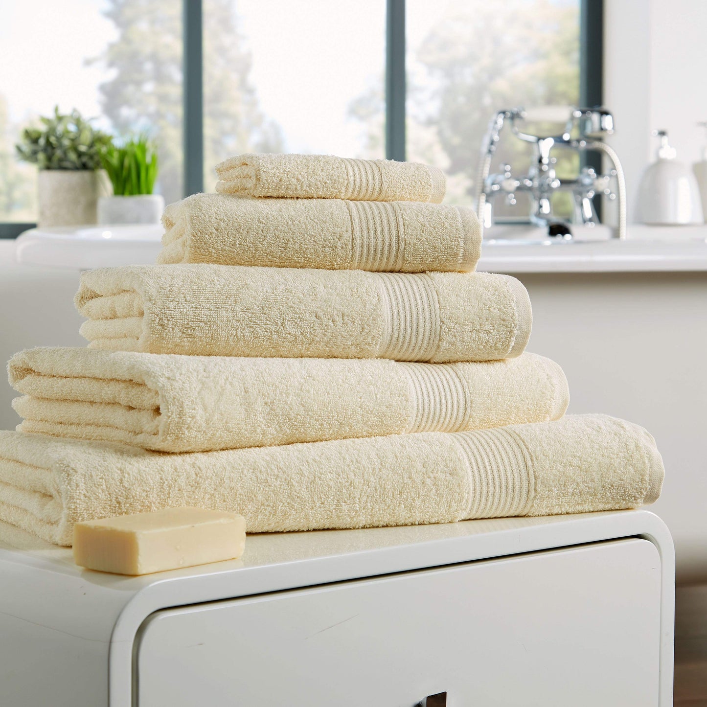 OLIVIA ROCCO Egyptian Cotton Towels 500GSM High Absorbency Soft Durable OEKO TEX Certified Various Sizes Elegant Assorted Colours