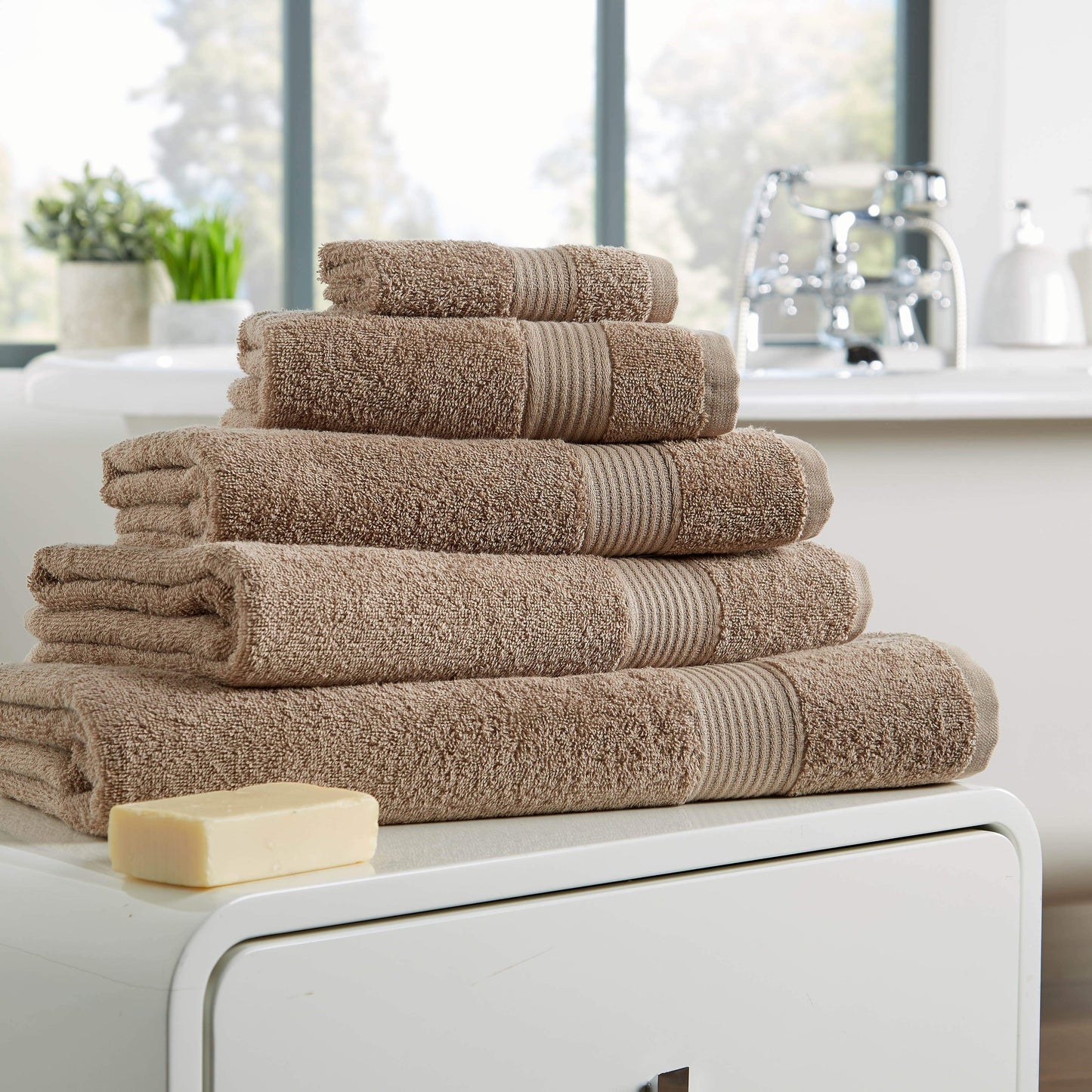 OLIVIA ROCCO Egyptian Cotton Towels 500GSM High Absorbency Soft Durable OEKO TEX Certified Various Sizes Elegant Assorted Colours
