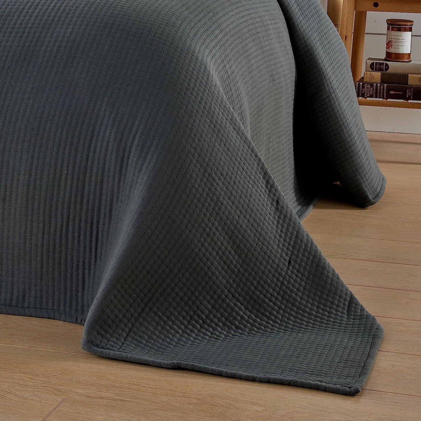 OLIVIA ROCCO Hotel Collection Quilted Bedspread 240x260 cm White and Grey 100% Sustainable Cotton Soft and Durable Bedding
