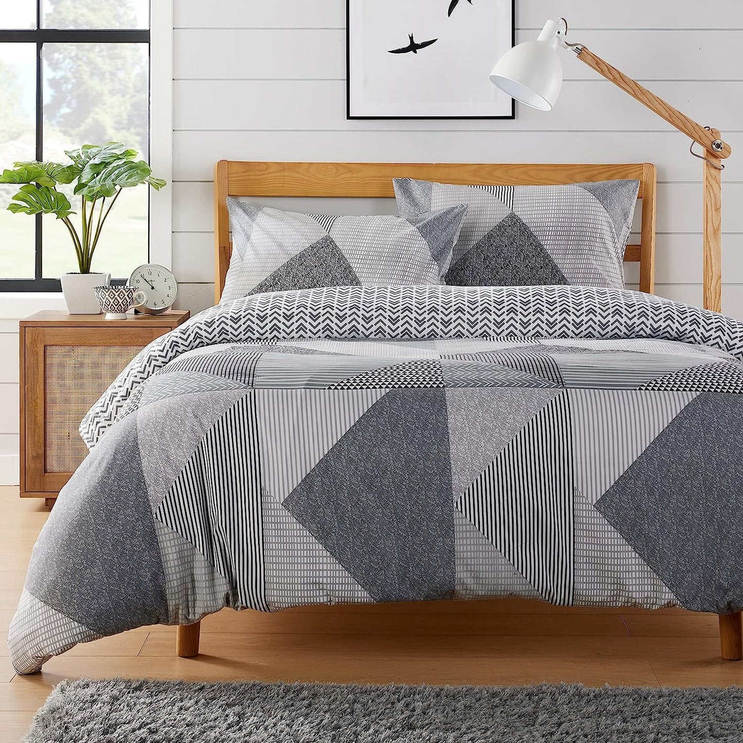 OLIVIA ROCCO Jasper Grey Printed Reversible Quilted Duvet Cover Set With Button Closure Single, Double, King, High Quality Polyester