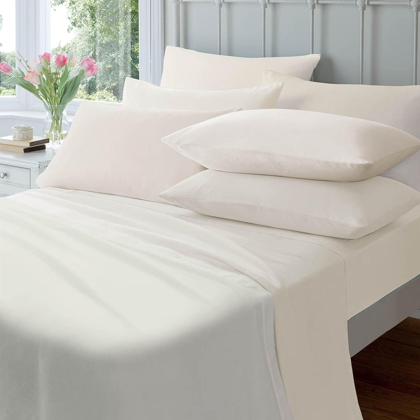 OLIVIA ROCCO Flannelette Brushed Cotton Easycare Fitted Sheets With Elastic Fit Design In Multiple Sizes For All Beds