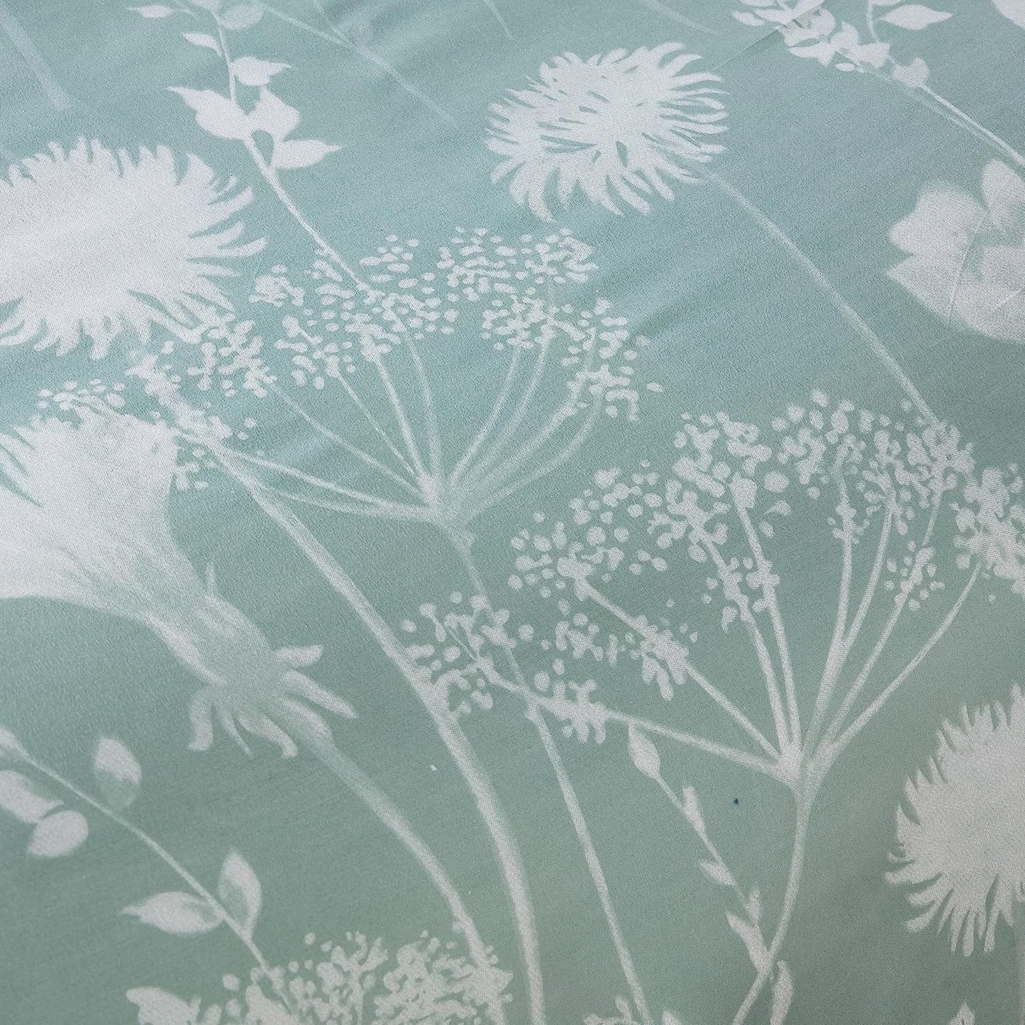 OLIVIA ROCCO Duvet Cover Set Meadow Sage Green Printed Reversible Quilted Easy Care Polyester Pillowcases Included King Size