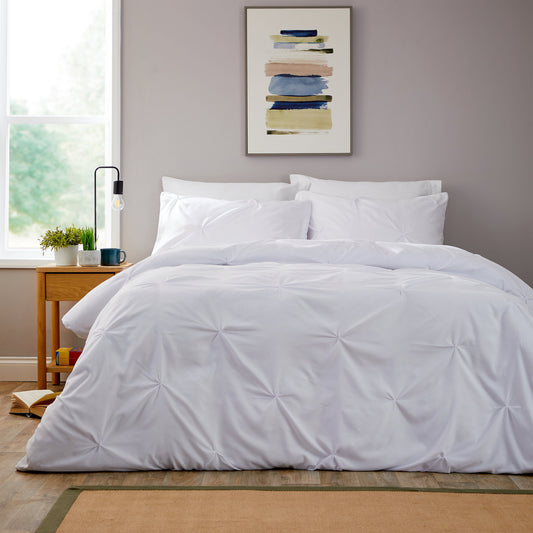 OLIVIA ROCCO Pintuck White Microfibre Duvet Cover Set With Pillowcases Breathable Easy Care All Season Soft Finish Bedding