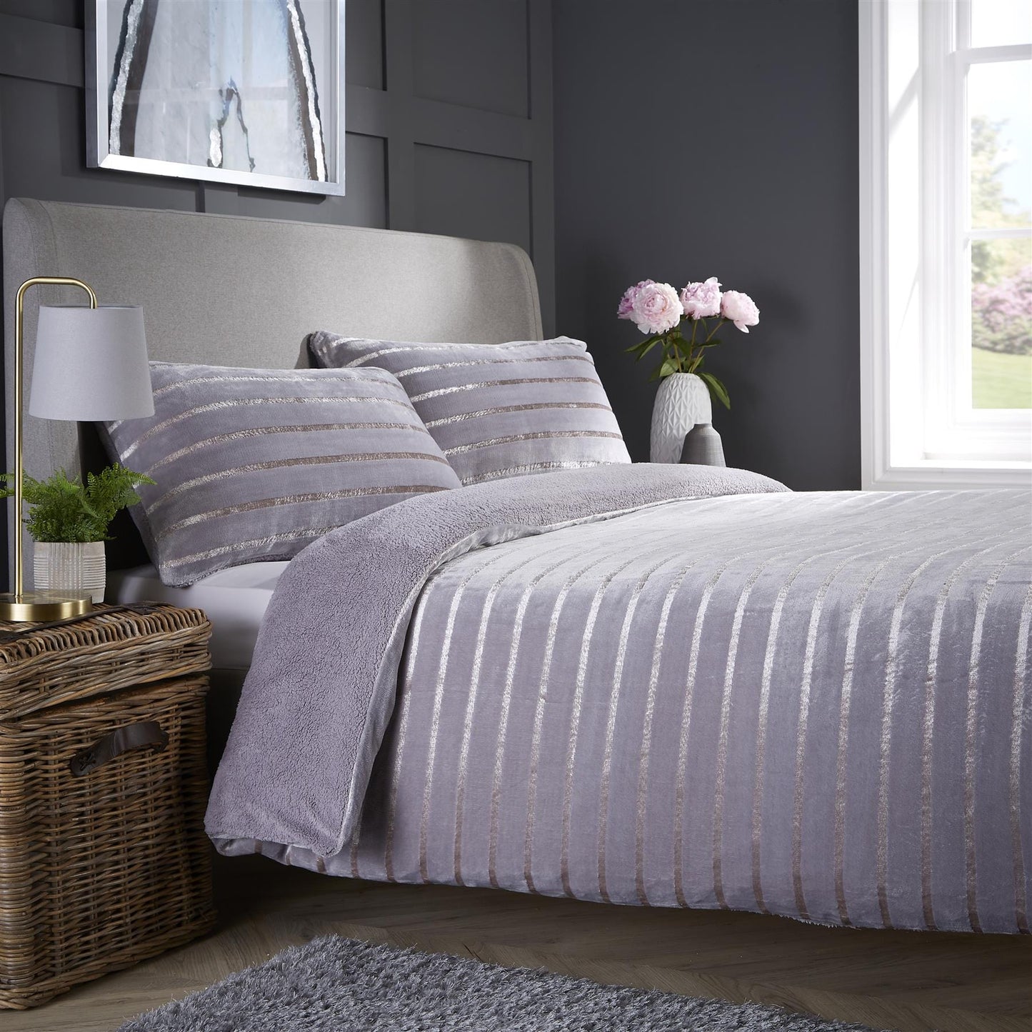 OLIVIA ROCCO Satin Stripe Reversible Faux Fur Teddy Duvet Cover Set - Super Soft Plush Winter Bedding, Available in Single, Double, King