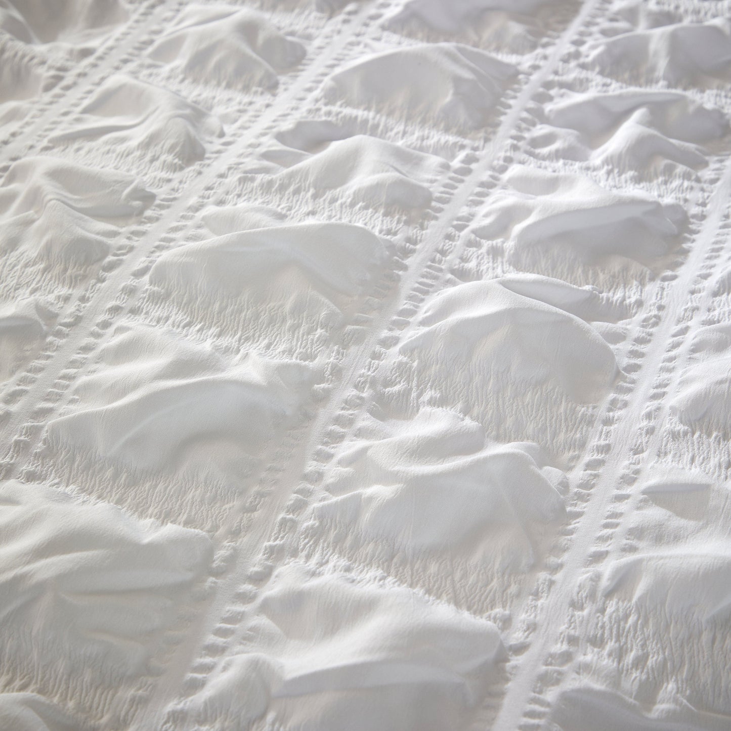 OLIVIA ROCCO Duvet Cover Set Microfibre Quilted White With Pillowcases Easy Care Bedding For Bedroom Soft Luxurious Feel