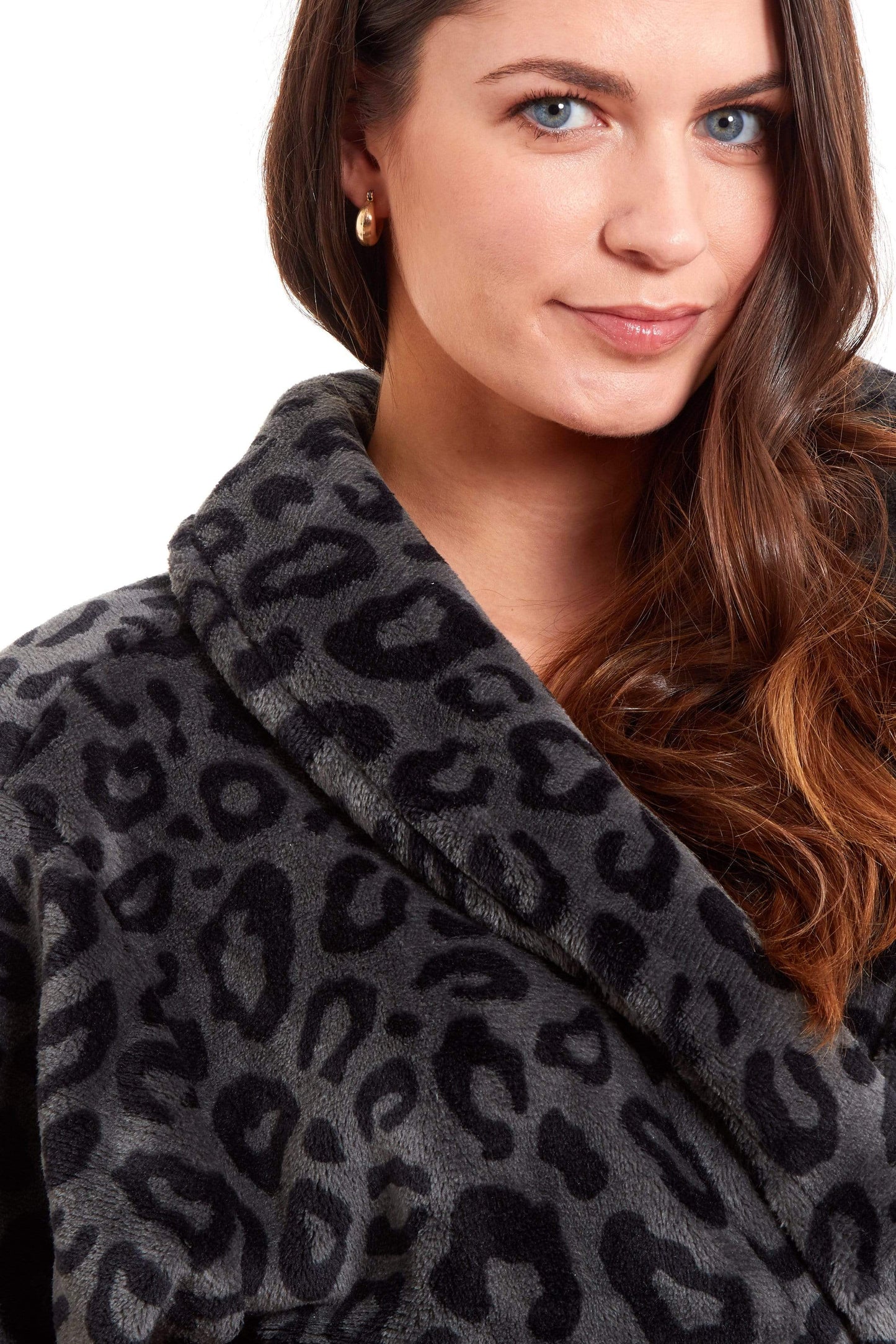OLIVIA ROCCO Robe Women's Black Leopard Print Plush Fleece Long With Shawl Collar Pockets Cozy Loungewear Nightwear Relaxed Fit