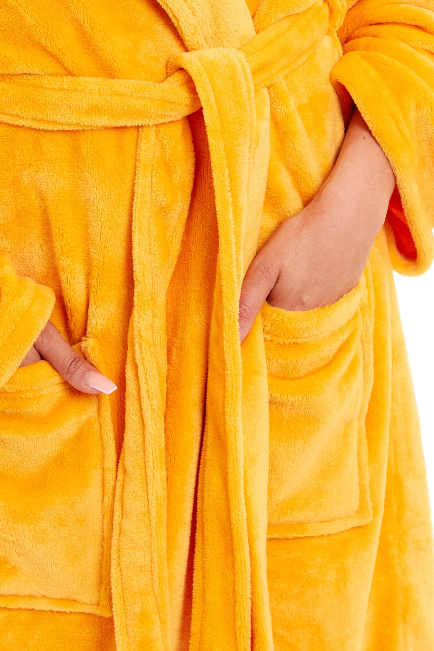 OLIVIA ROCCO Women's Hooded Plush Fleece Dressing Gown Ultra-Soft Velvet Bathrobe For Winter Lounging And Relaxation At Home