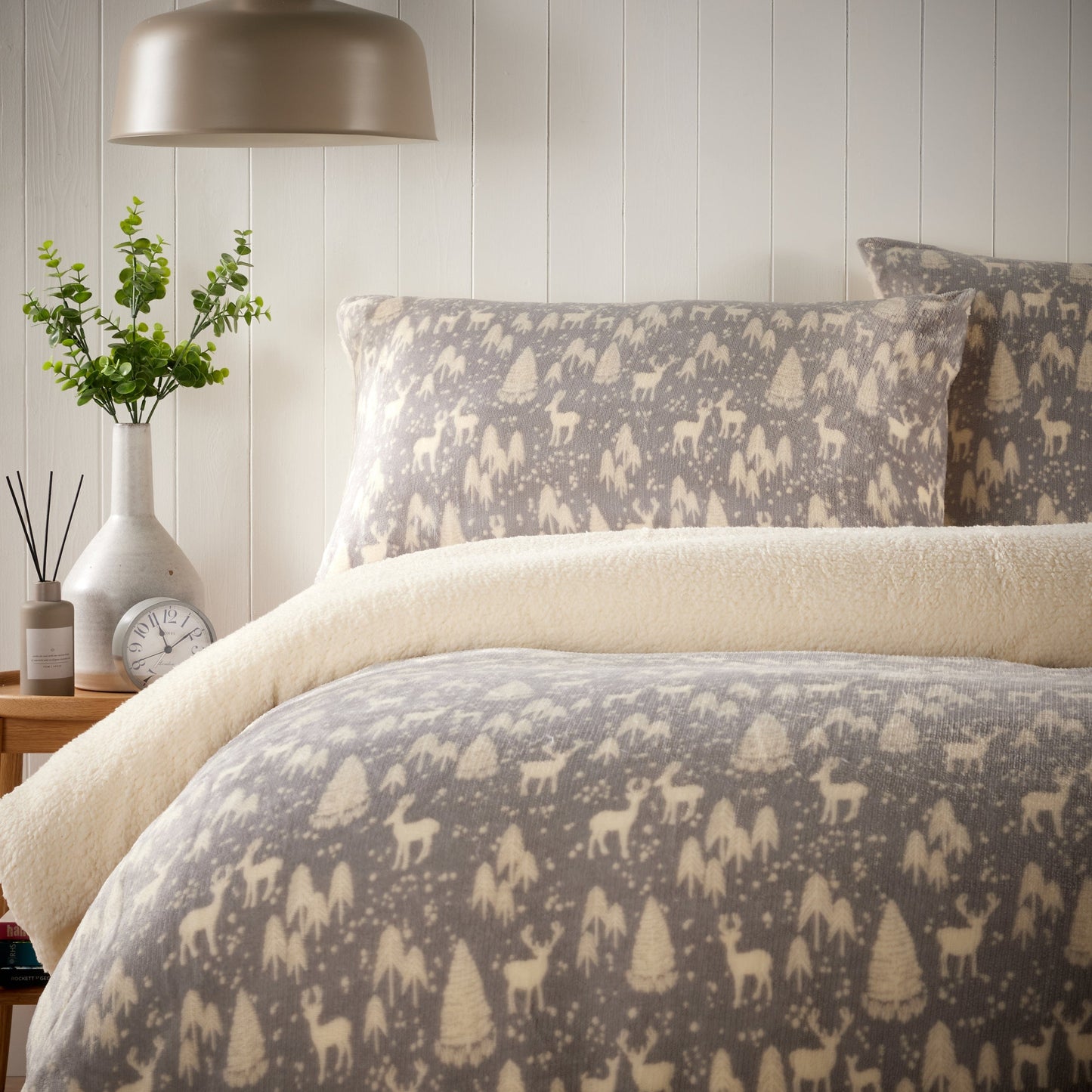 OLIVIA ROCCO Woodland Animals Teddy Fleece Duvet Set With Reversible Sherpa Winter Bedding For Single, Double Or King Sizes