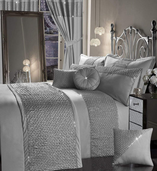 OLIVIA ROCCO Zenia Duvet Cover Set With Quilted Trim And Diamante Detailing For Luxurious Sleep In Single Double King Super King